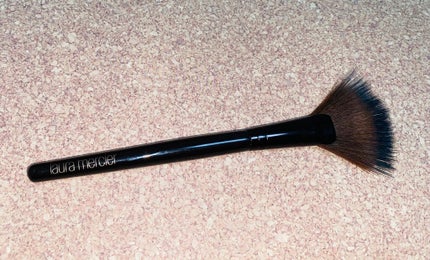 ファンパウダー ブラシ/ローラ メルシエ/メイクブラシを使ったクチコミ(1枚目)