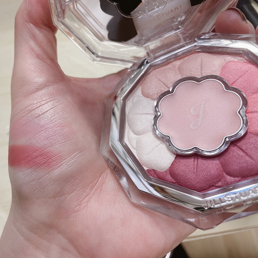 ジルスチュアート ブルームクチュール アイズ/JILL STUART/アイシャドウパレットを使ったクチコミ(3枚目)