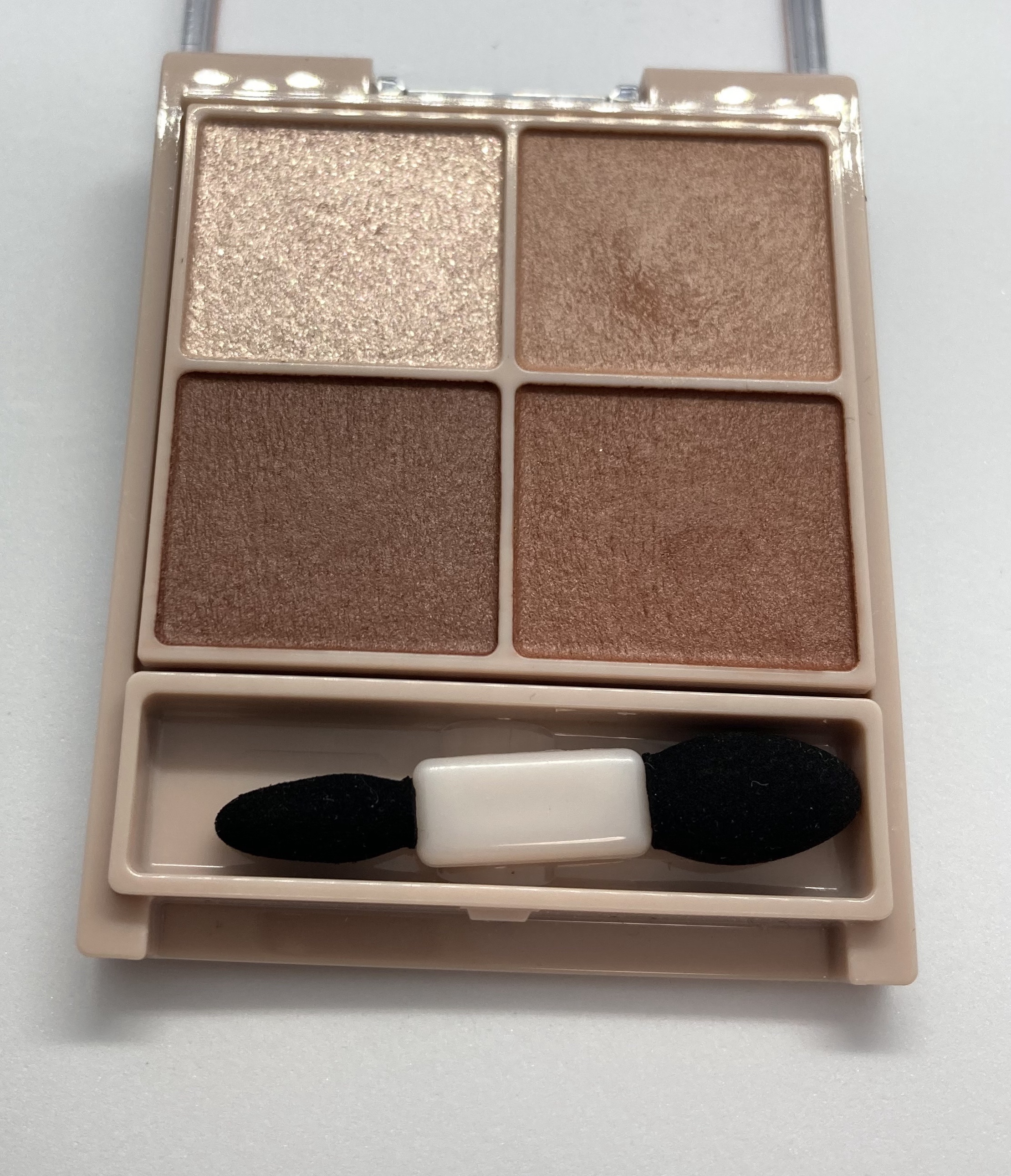 シルキースフレアイズ（マットタイプ）/キャンメイク/アイシャドウパレットを使ったクチコミ（2枚目）