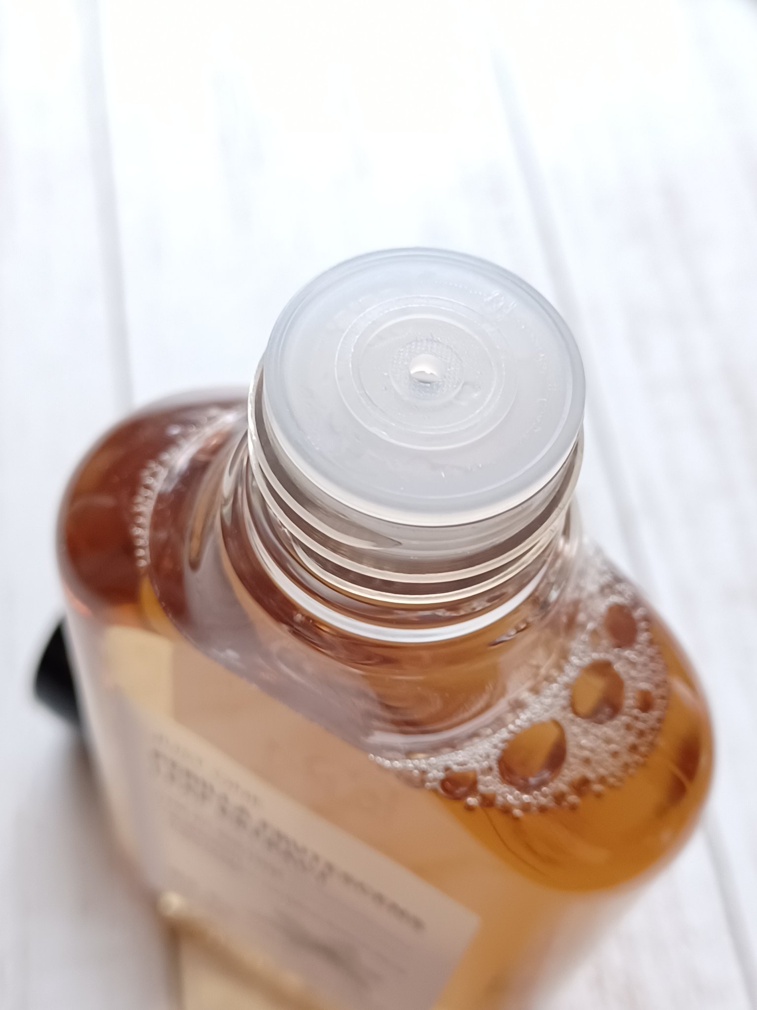 JUST ONE ヴィーガンエッセンス/BOM/化粧水を使ったクチコミ（2枚目）