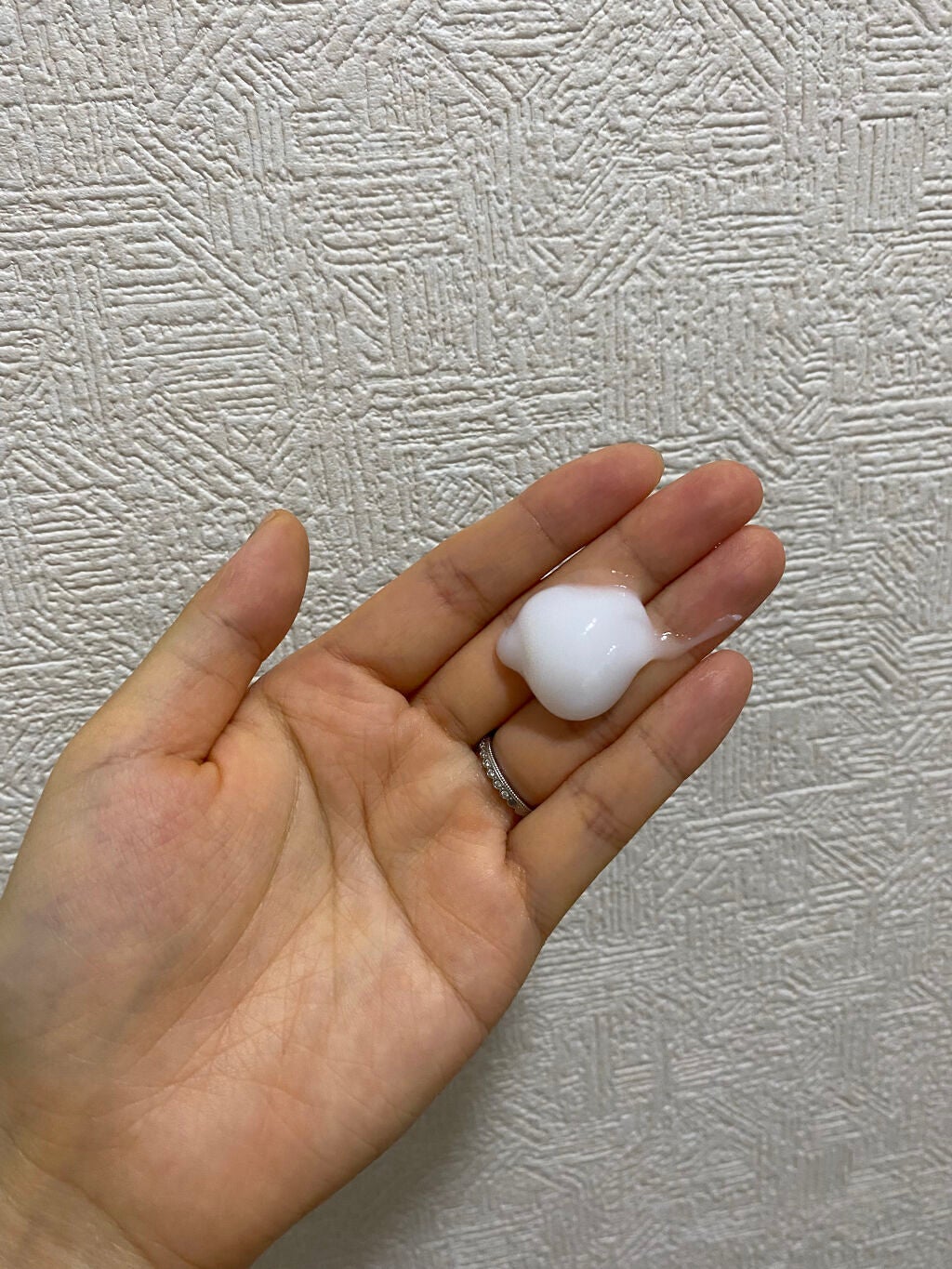 茜 on LIPS 「はじめまして、akaneです🙇♀️1歳児+正社員ママです。こ..」(4枚目)