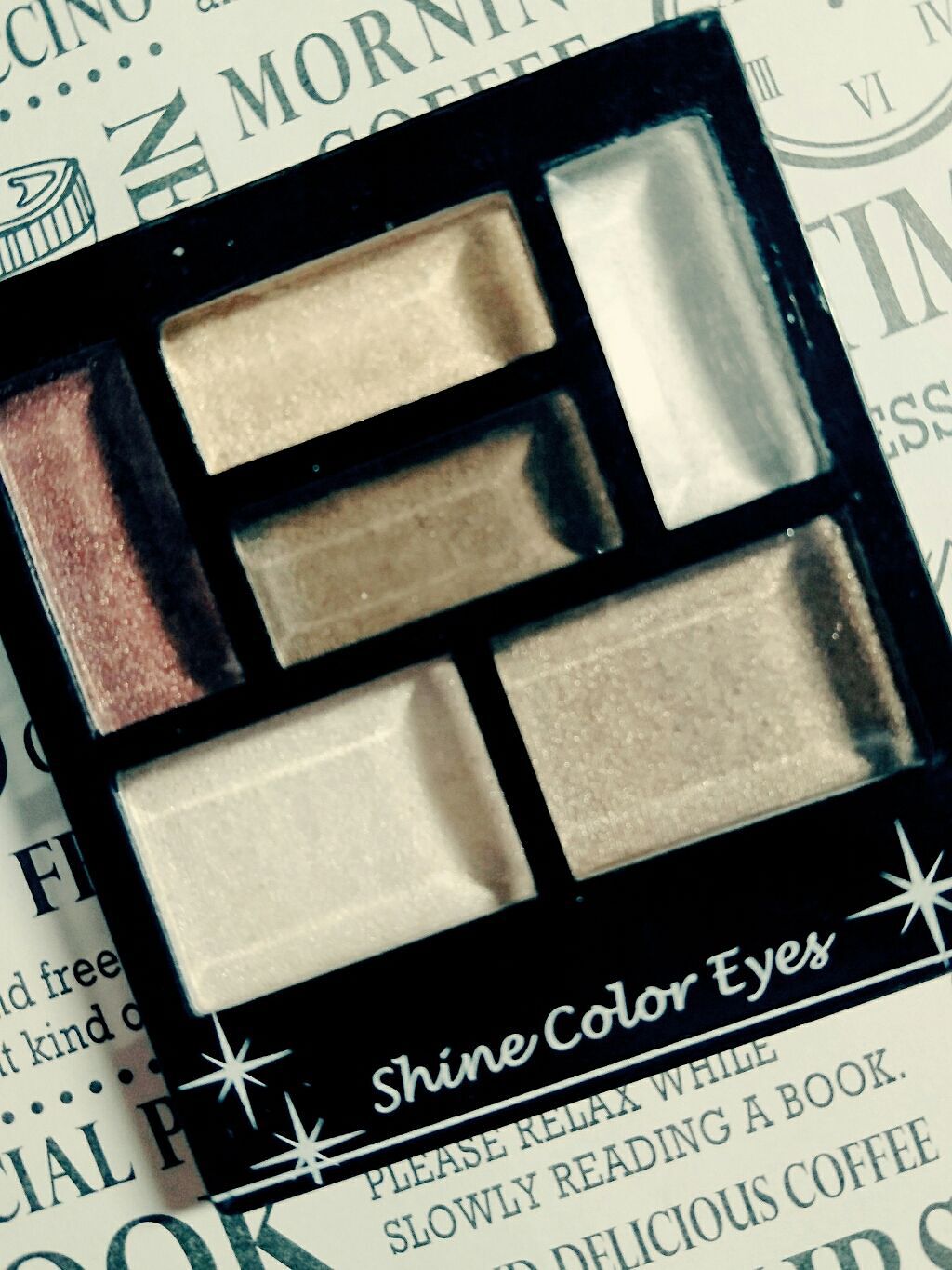 エルファー シャインカラーアイズ/DAISO/アイシャドウパレットを使ったクチコミ(2枚目)