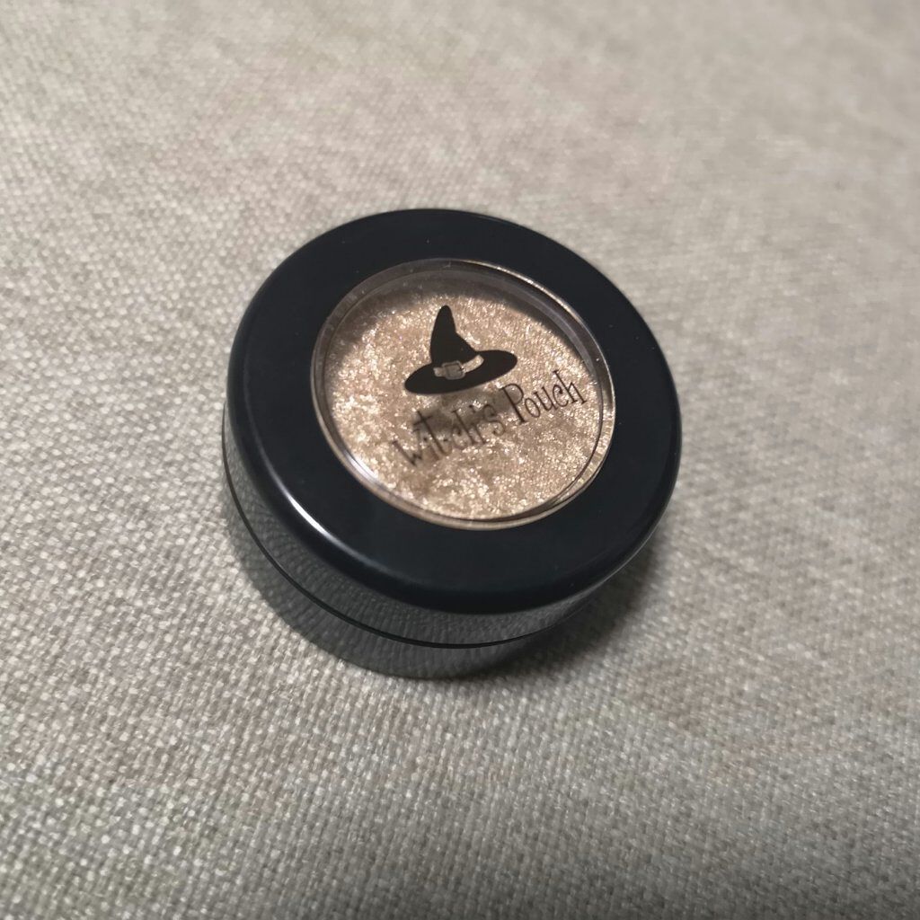 セルフィーフィックスピグメント/Witch's Pouch/単色アイシャドウを使ったクチコミ（1枚目）