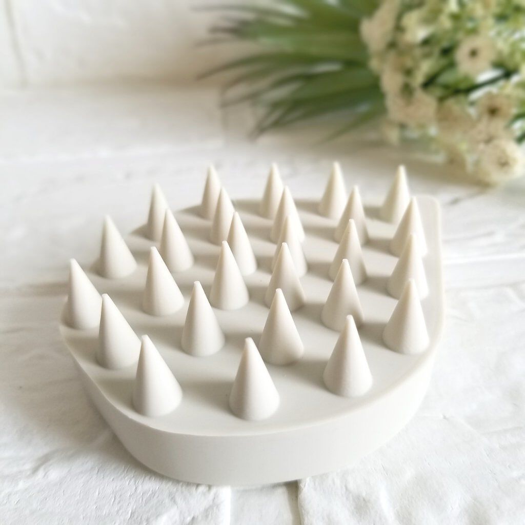 リラクシングマッサージブラシ/エトヴォス/スカルプブラシを使ったクチコミ（2枚目）