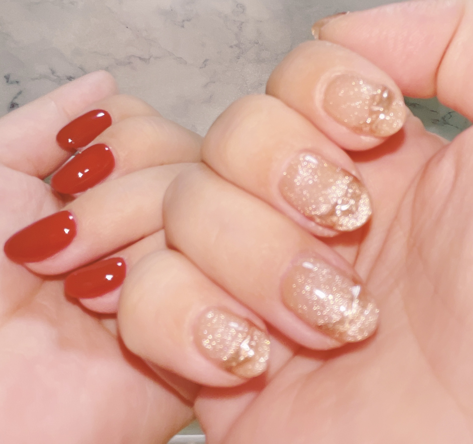 #アシンメトリーネイルのネイルデザイン