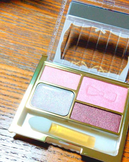 シャイニードルチェシャドウ/スウィーツ スウィーツ/アイシャドウパレットを使ったクチコミ(2枚目)