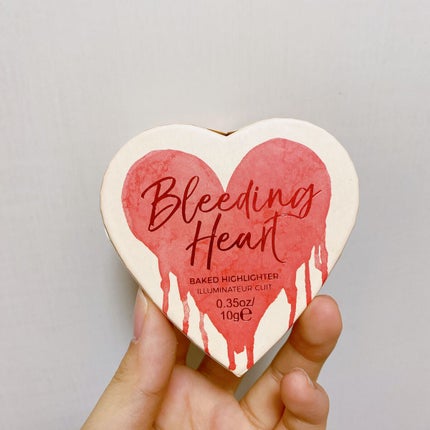 ハートハイライター ブリーディングハート/MAKEUP REVOLUTION/パウダーハイライトを使ったクチコミ(9枚目)