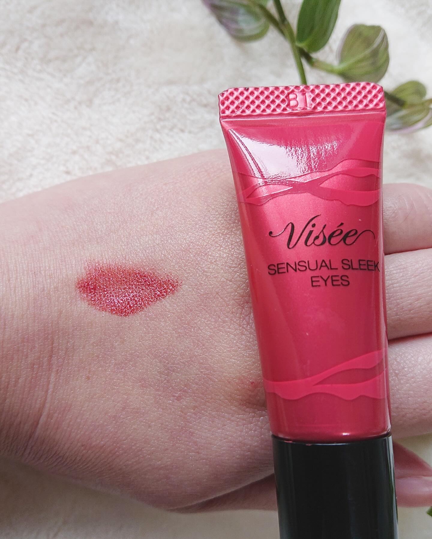 センシュアルスリーク アイズ/Visée/リキッドアイシャドウを使ったクチコミ（3枚目）