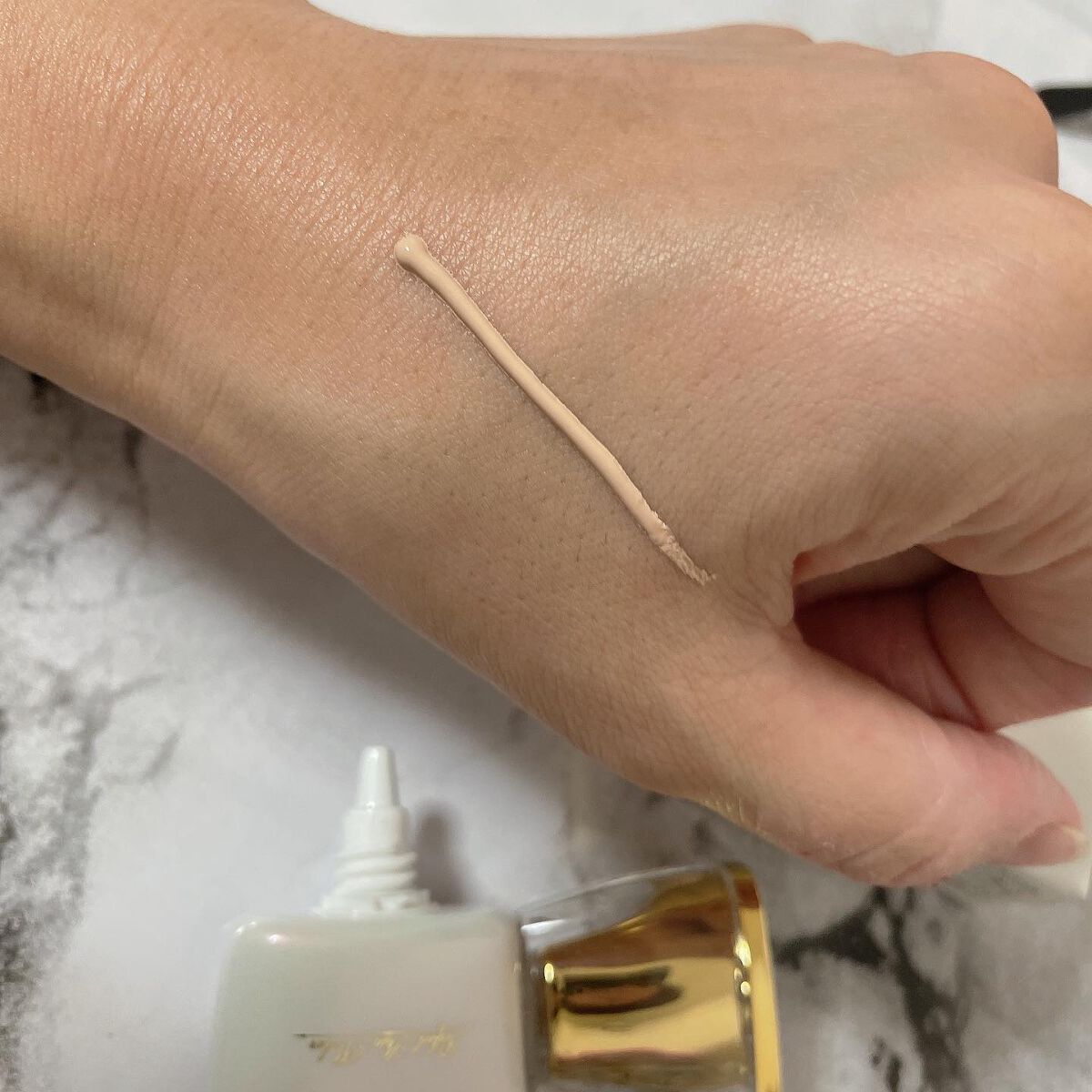 きらびか　ビューティーセラムファンデーション/KiraBika/リキッドファンデーションを使ったクチコミ（2枚目）