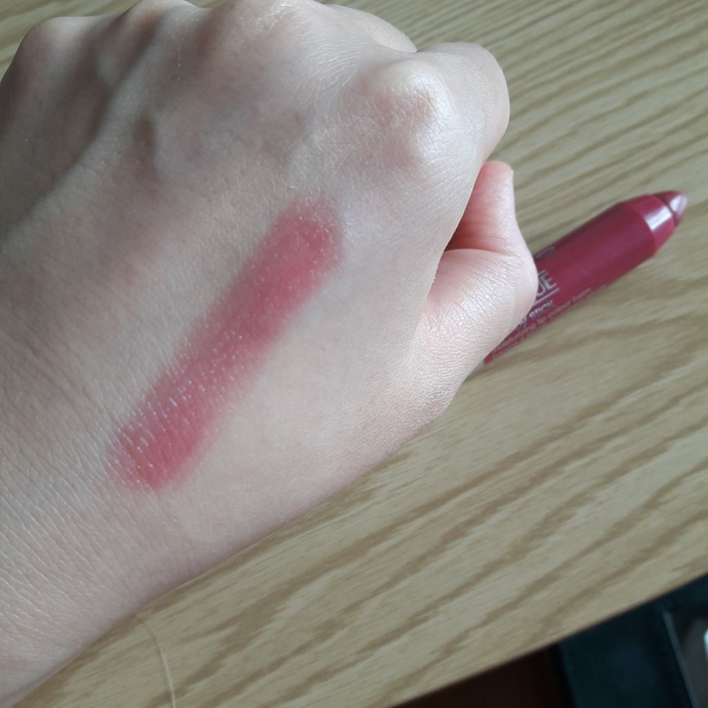 チャビー スティック モイスチャライジング リップ カラー バーム/CLINIQUE/口紅を使ったクチコミ(2枚目)