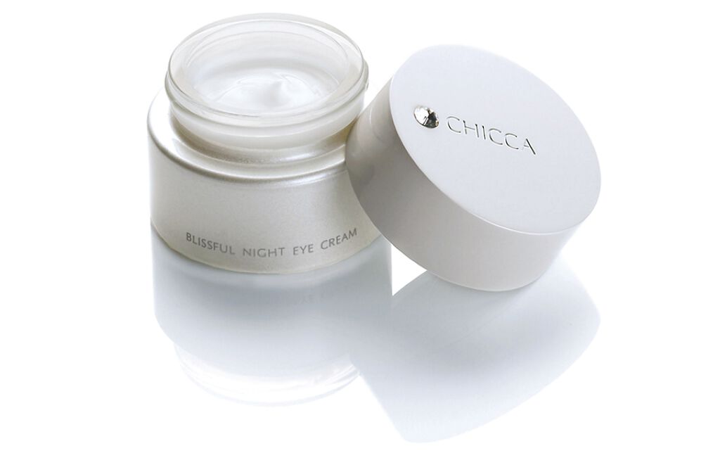 CHICCA ブリスフルナイト　アイクリーム