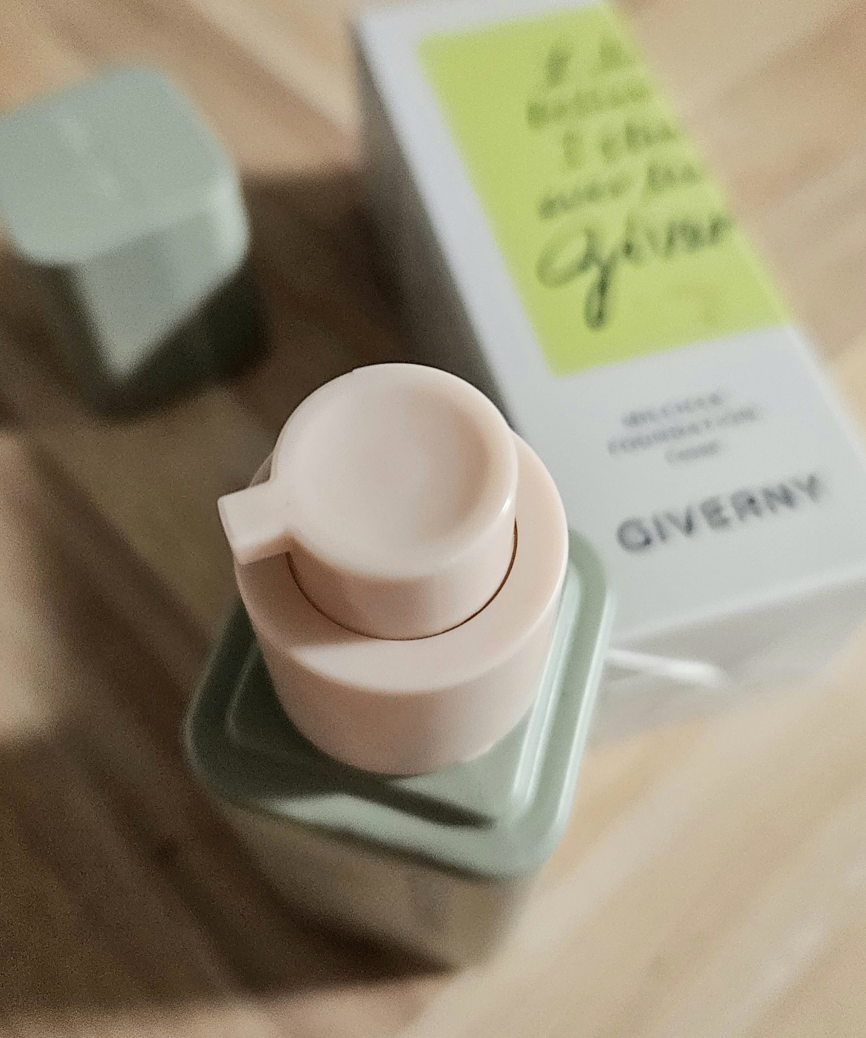 ジヴェルニー 密着カバーファンデーション/GIVERNY/リキッドファンデーションを使ったクチコミ（3枚目）