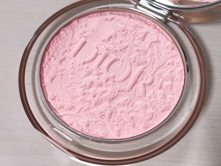 ディオールスキン ミネラル ヌード グロウ パウダー/Dior/プレストパウダーを使ったクチコミ(3枚目)