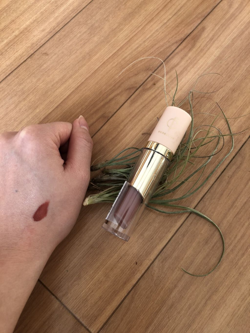 タトゥーベルベットティント/フォレンコス/リップティントを使ったクチコミ（1枚目）