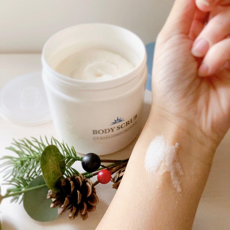 blanc*フォロバ100.ᐟ.ᐟ on LIPS 「商品名はスクラブだけど角質を落とすだけの単純なものじゃなくてス..」(3枚目)