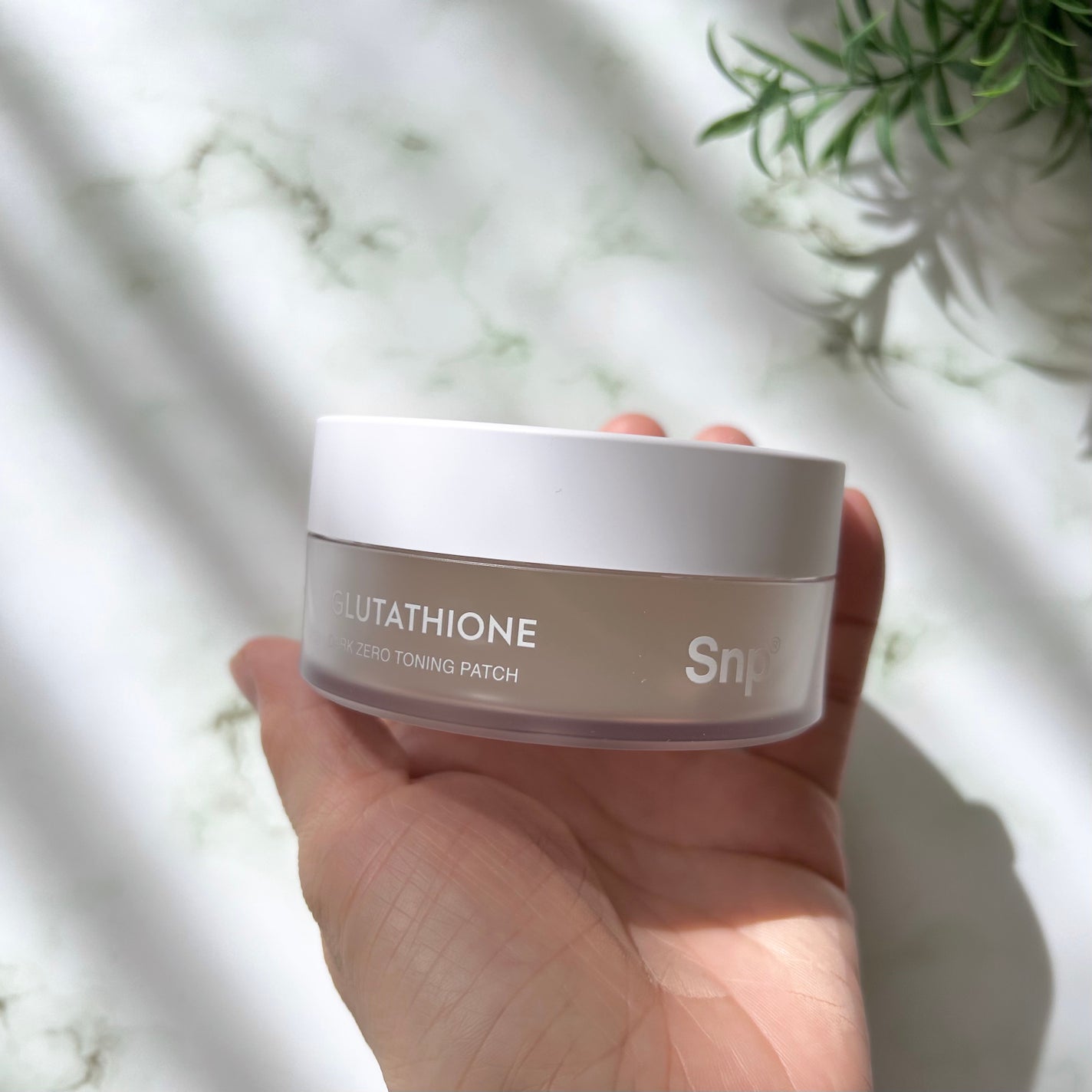 グルタチオンダークゼロトーニングパッチ/SNP/アイケア・アイクリームを使ったクチコミ(2枚目)