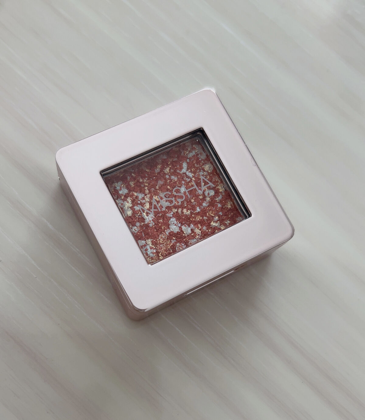 グリッタープリズム シャドウ GCR01/MISSHA/グリッターを使ったクチコミ（2枚目）