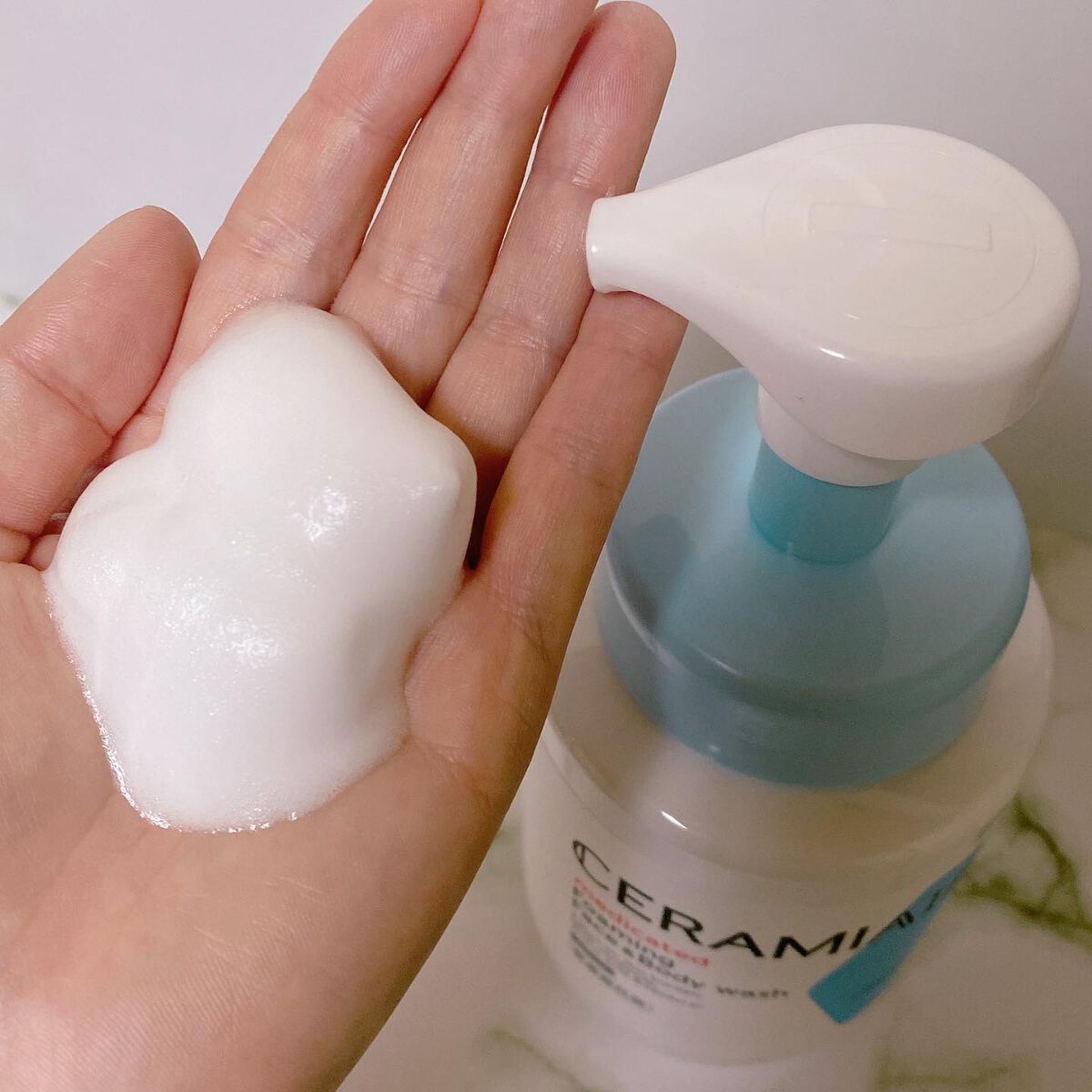 薬用 フェイス＆ボディウォッシュ 本体 480ml/セラミエイド/ボディソープを使ったクチコミ（2枚目）