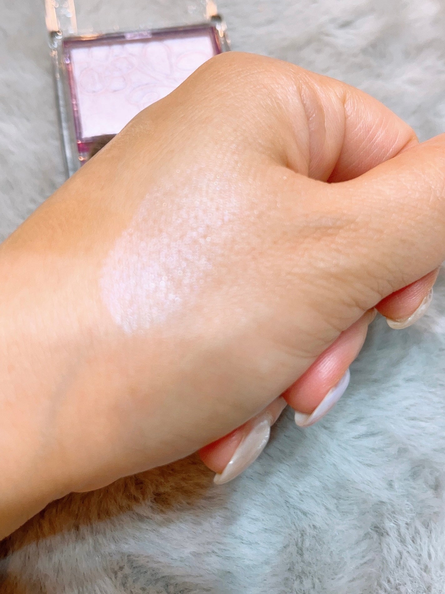 パールグロウニュアンサー/CEZANNE/パウダーハイライトを使ったクチコミ(6枚目)