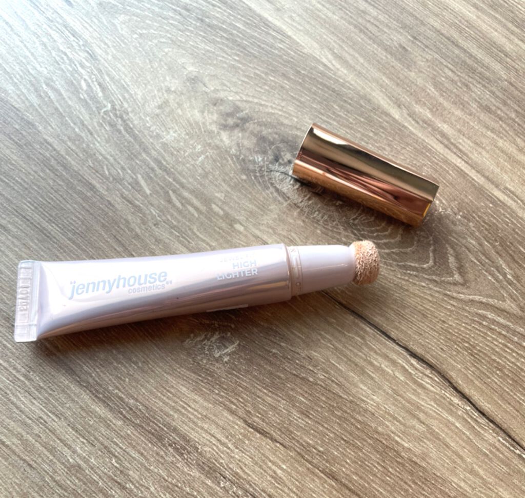 ジェルフィットハイライター/jenny house/リキッドハイライトを使ったクチコミ（2枚目）