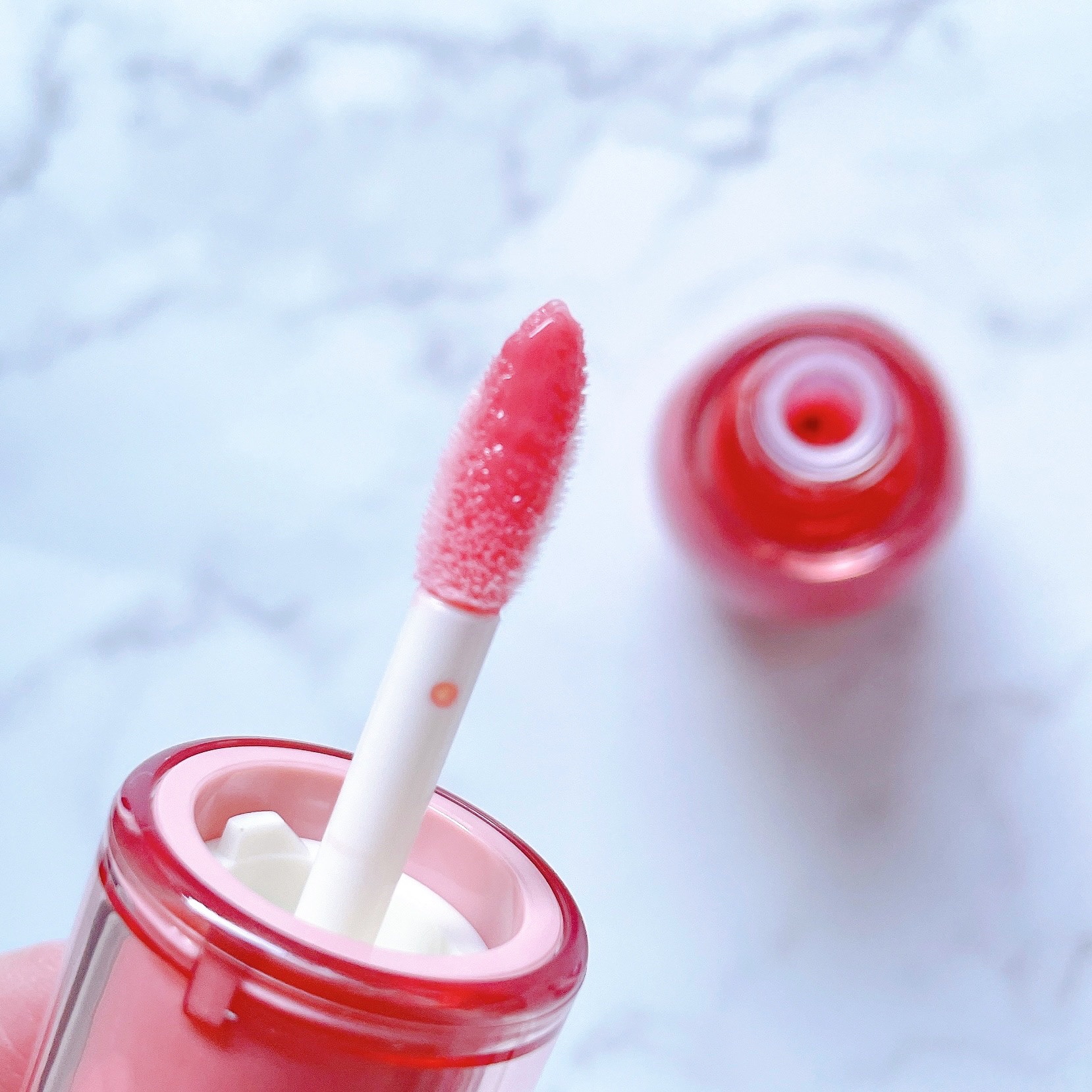 フィー 3Dボリューミンググロス A01 バニラ 30%/fwee/リップグロスを使ったクチコミ（3枚目）