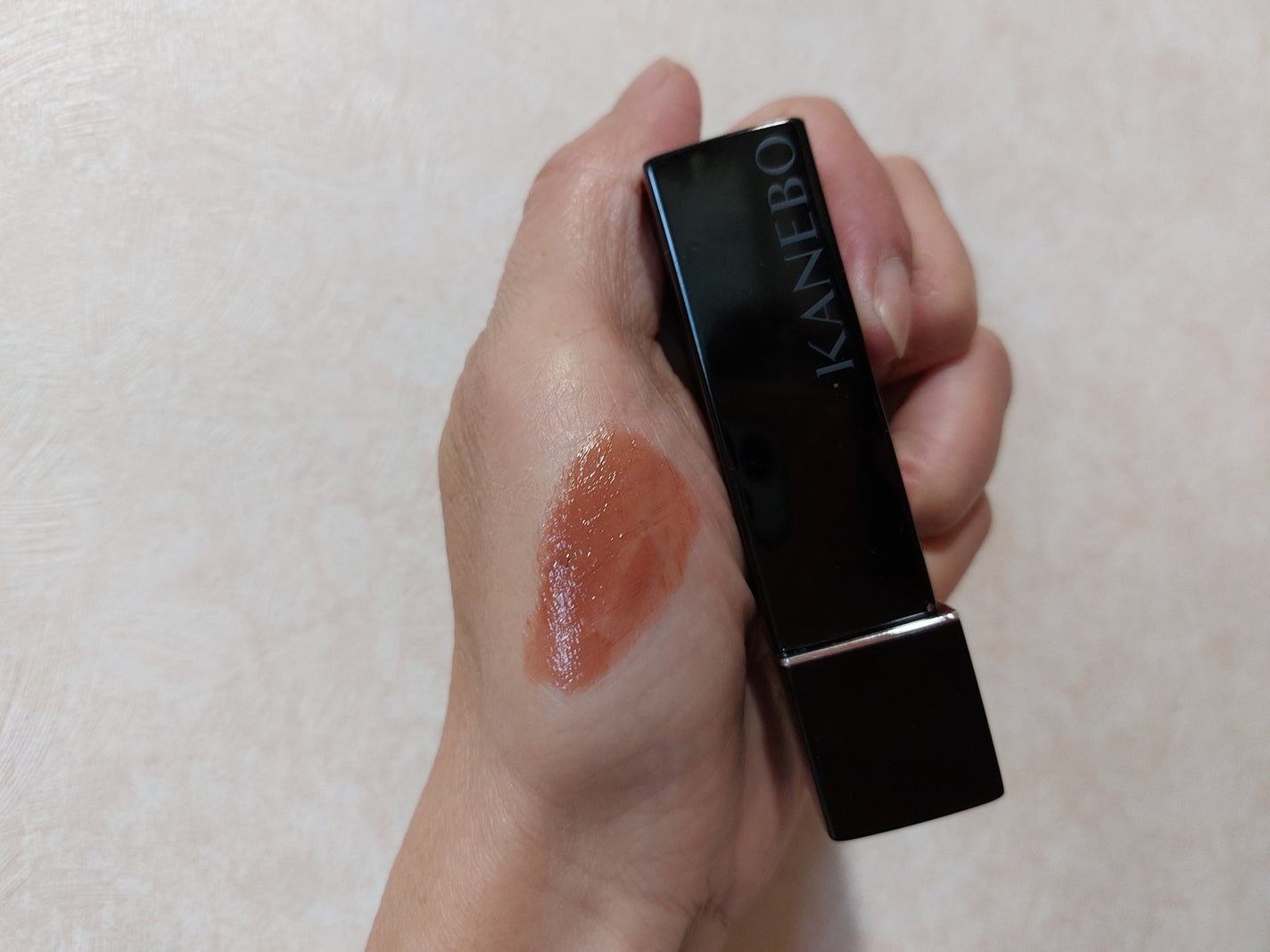 ルージュスターヴァイブラント/KANEBO/口紅を使ったクチコミ(1枚目)