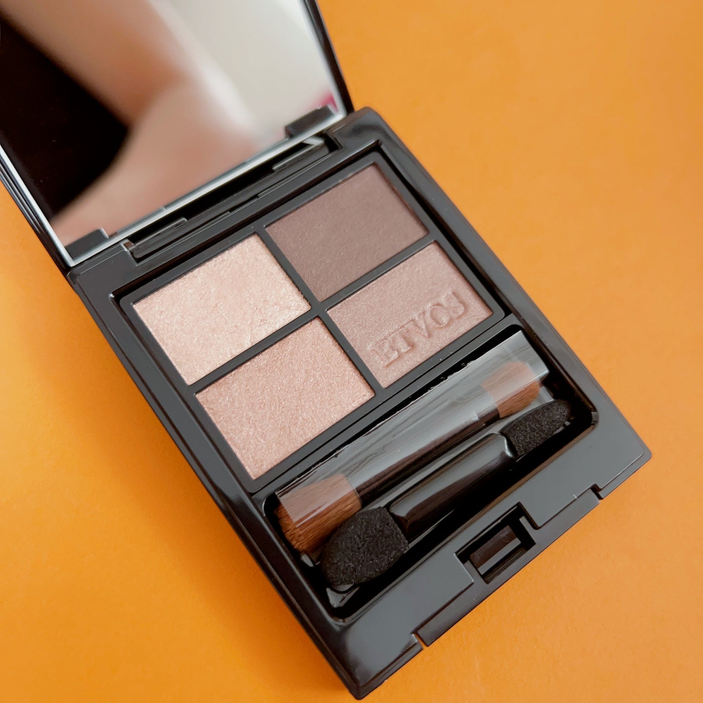 ミネラルクラッシィシャドー/エトヴォス/アイシャドウパレットを使ったクチコミ(1枚目)