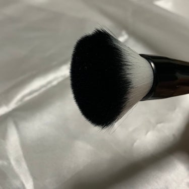 UR GLAM　CHEEK BRUSH/U R GLAM/メイクブラシを使ったクチコミ（2枚目）