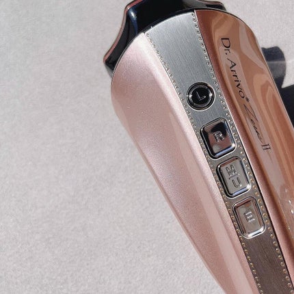 ARTISTIC&CO. Dr.Arrivo ZeusIIのクチコミ「22万の高級美顔器ゼウスⅡが我が家にも🥺🥺
いろんな雑誌で見かけるし、SNSでもすごく話.....」(3枚目)