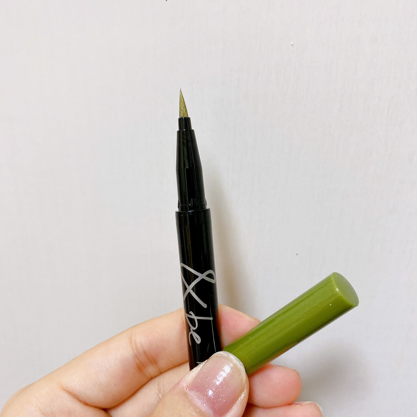 グリッター ライナー/&be/リキッドアイライナーを使ったクチコミ(1枚目)