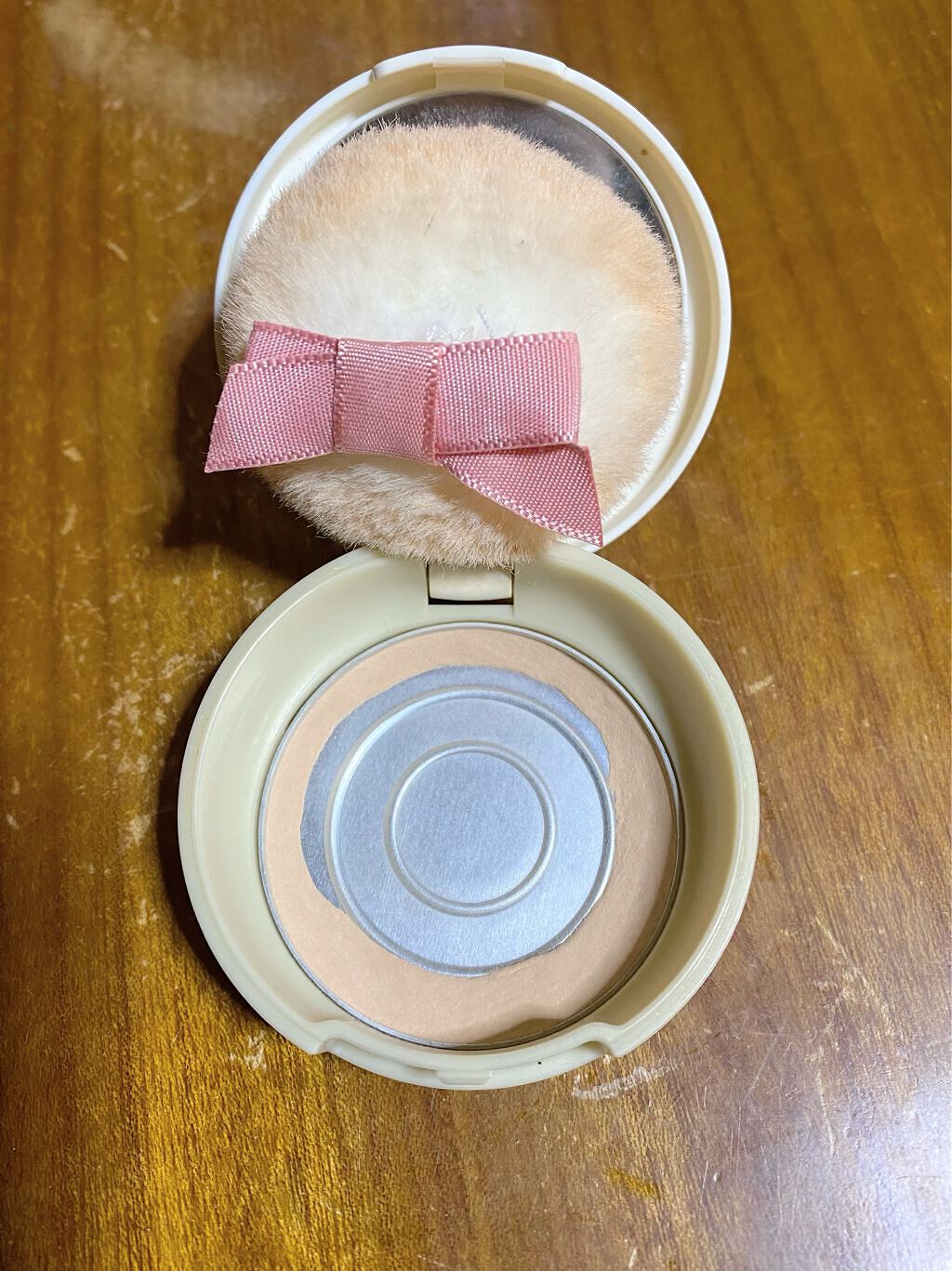 ハトムギ保湿ジェル(ナチュリエ スキンコンディショニングジェル) 限定ムーミンデザイン 180g /ナチュリエ/美容液を使ったクチコミ（3枚目）