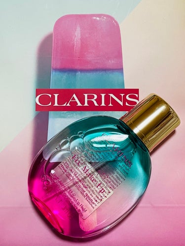 フィックス メイクアップ Su21　洋ナシとバニラの限定の香り/CLARINS/ミスト状化粧水を使ったクチコミ（3枚目）