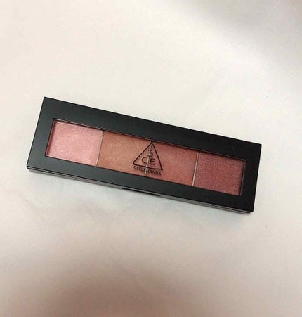 3CE EYE SHADOW PALETTE のクチコミ「韓国コスメ3CE アイシャドウパレット💓
#UPCLOSE
私の1番お気に入りアイシャド.....」(1枚目)