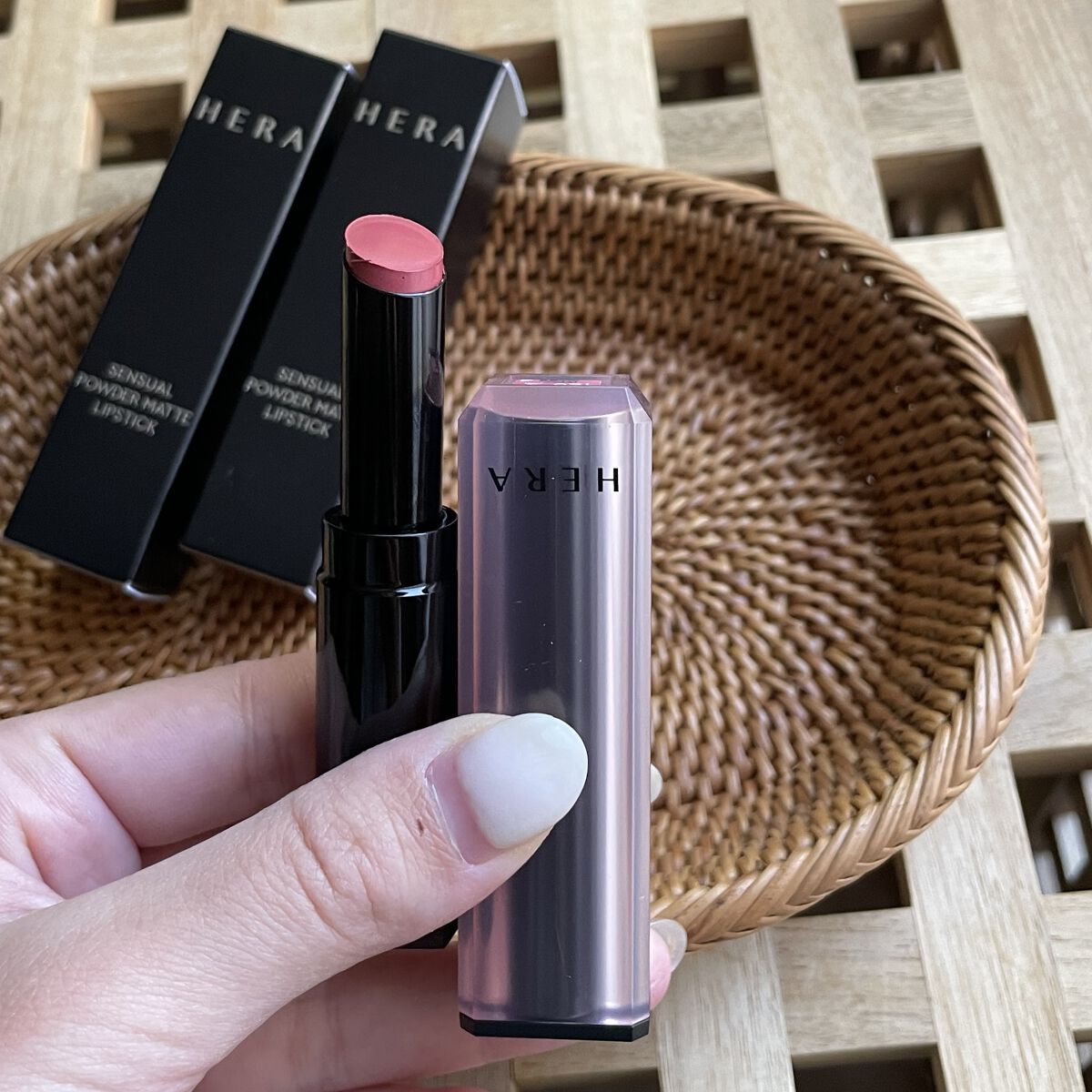 センシュアルパウダーマットリップスティック/HERA/口紅を使ったクチコミ（1枚目）