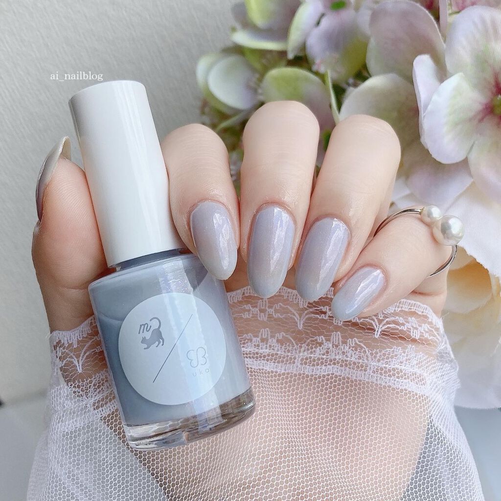 ai on LIPS 「.VOCEの付録であるukaネイルを使ってみました!田中みな..」(1枚目)