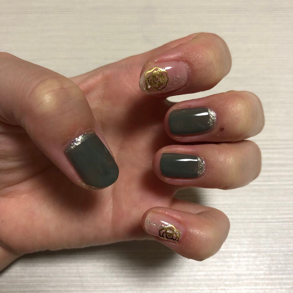 カラフルネイルズ/キャンメイク/マニキュアを使ったクチコミ(2枚目)