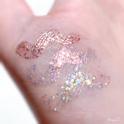 グリッター イルミネーションライナー R/CipiCipi/リキッドアイライナーを使ったクチコミ(4枚目)