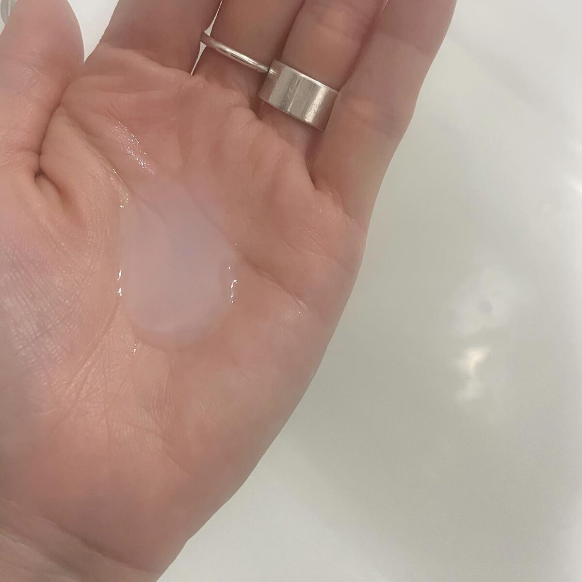 濃厚しっとり入浴液 ホワイトフローラルの香り/薬用ソフレ/保湿系入浴剤を使ったクチコミ(2枚目)