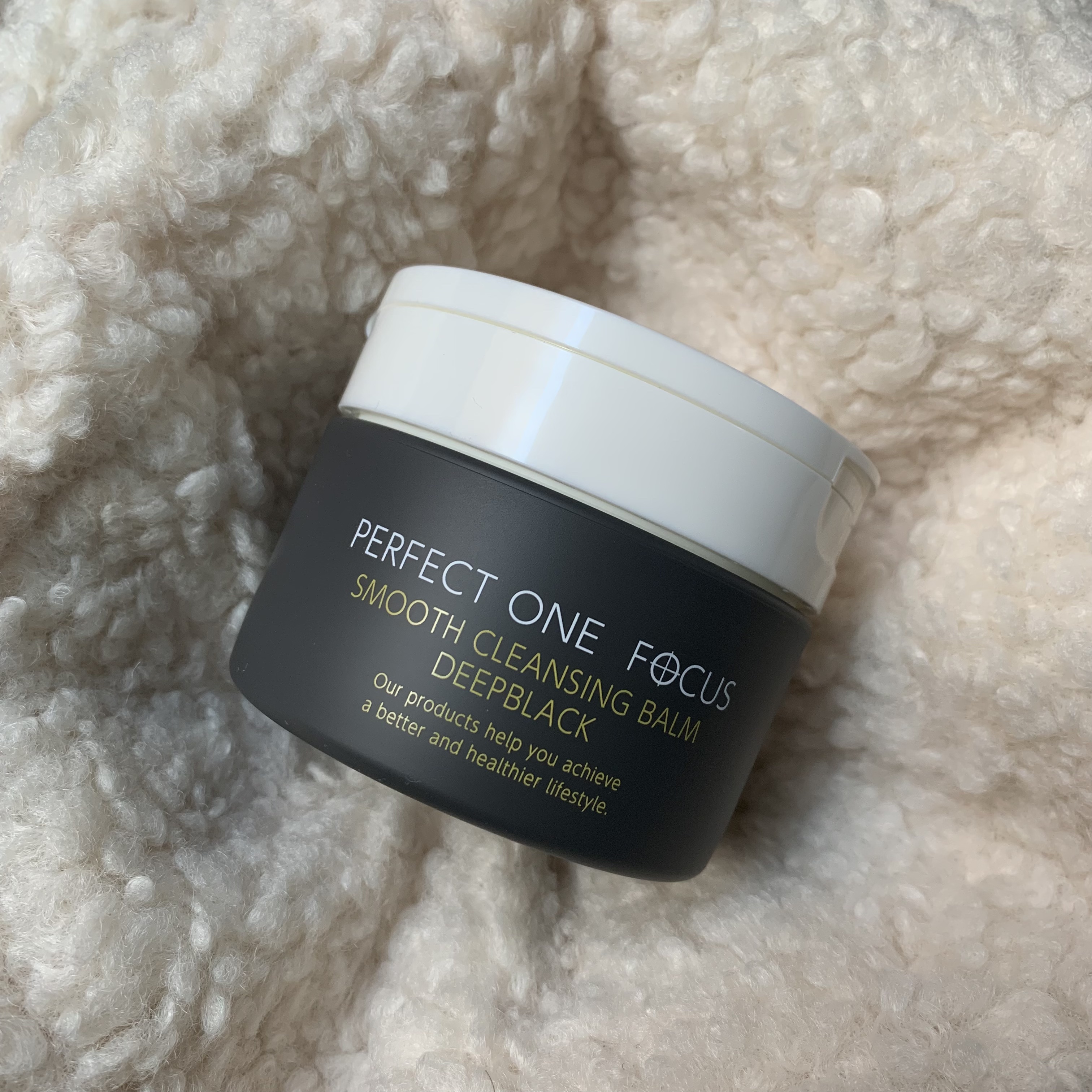 パーフェクトワンフォーカス スムースクレンジングバーム ディープブラック/PERFECT ONE  FOCUS/クレンジングバームを使ったクチコミ（2枚目）