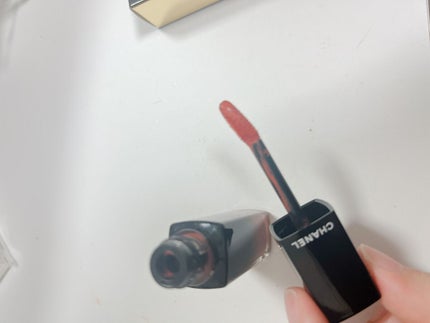 ルージュ アリュール ラック 82 ベージュ コンフィダンシエル/CHANEL/口紅を使ったクチコミ(2枚目)