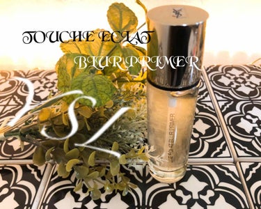 YSL touché eclat blur primer

この繊細なゴールドのラメが光を拡散してくれることで、毛穴、凹凸、こじわ、くすみなどを、ブラー(ぼかす)する効果があります。

オイルフレンドリ