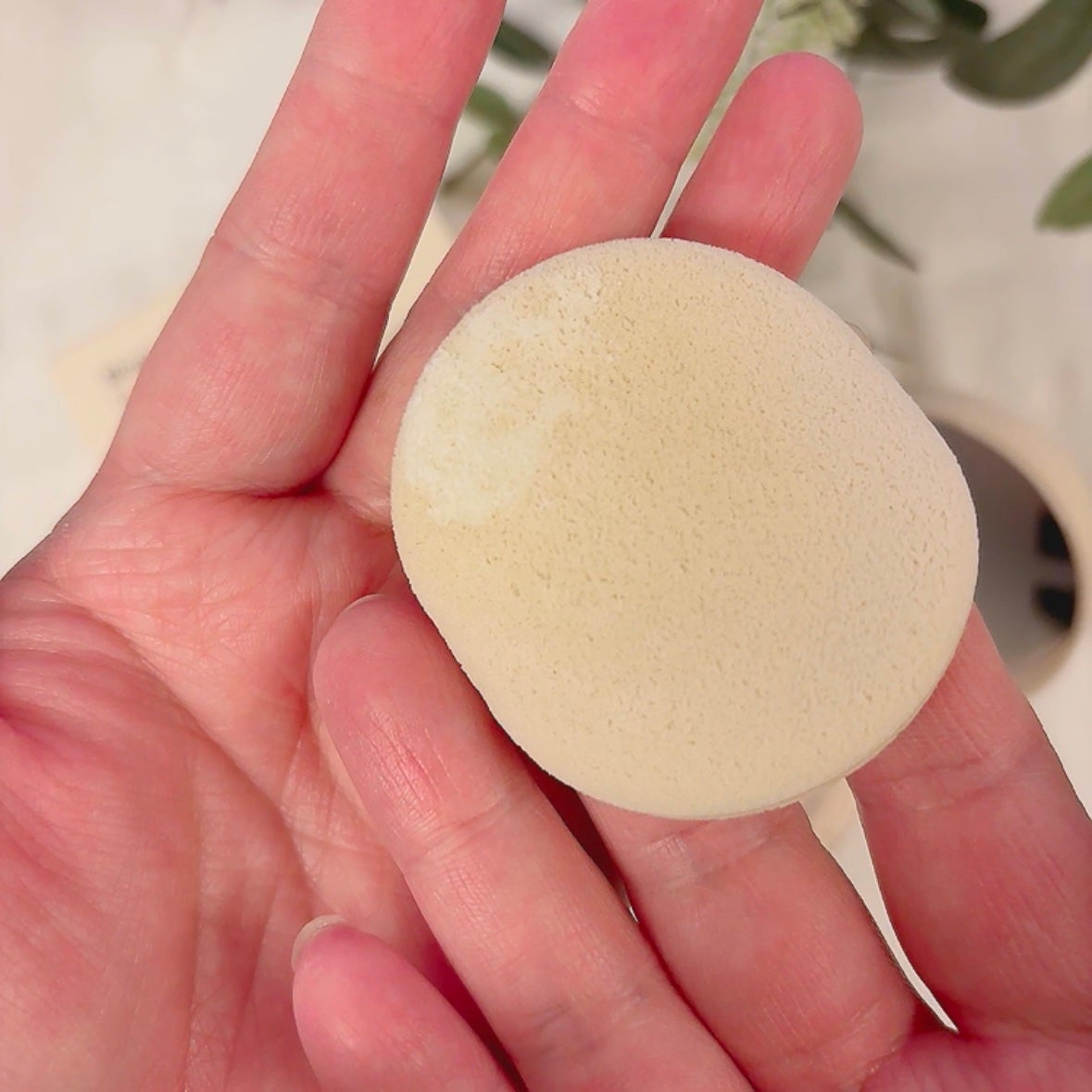 バイオムバリアエッセンスインパウダー/UIQ/ルースパウダーを使ったクチコミ(4枚目)