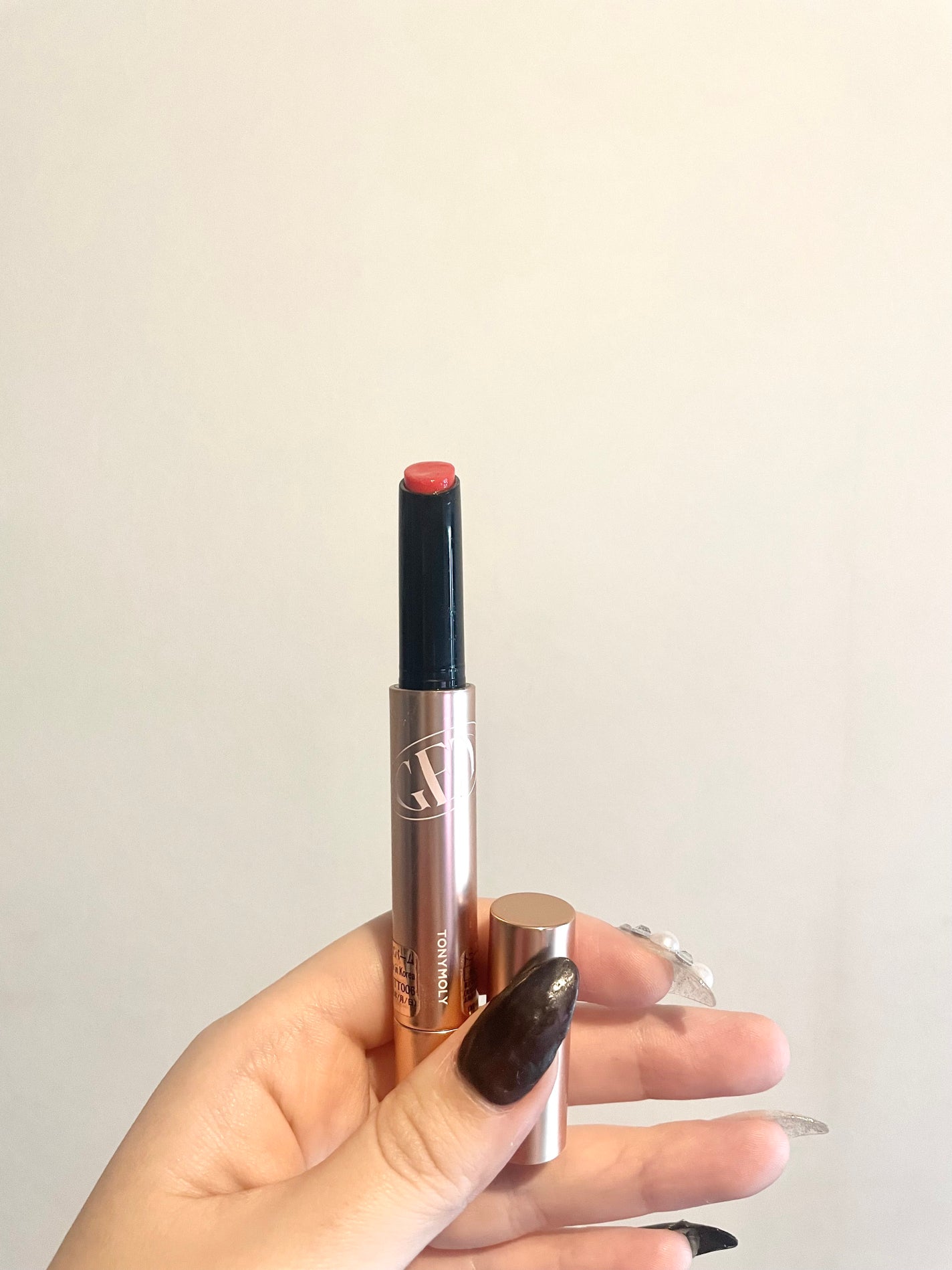 わぃ♡*゜ on LIPS 「TONYMOLY「グレイズバーム」♡♡05CoralFizz唇..」(2枚目)