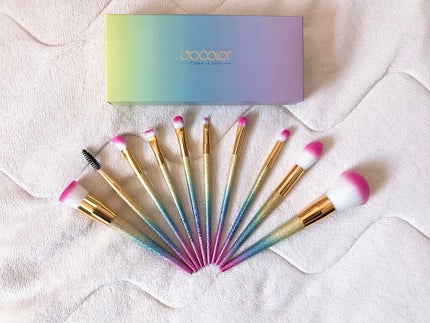 Docolor 幻のレインボーブラシのクチコミ「🃏メイクブラシ備忘録🃏
Amazonで買ったdocolorのレインボーブラシ🌈
プチプラだけ.....」(1枚目)