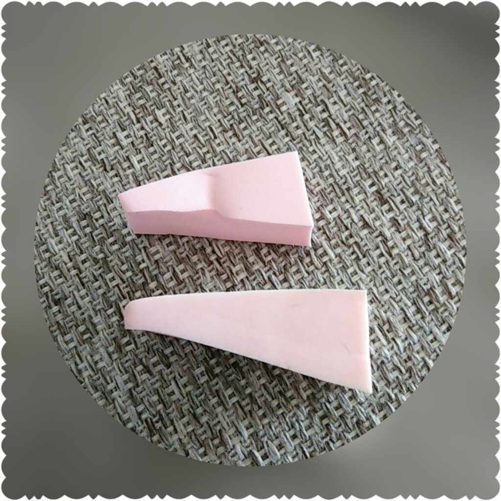 メイクアップスポンジ(バリューパック ウェッジ型 30個)/DAISO/パフ・スポンジを使ったクチコミ（3枚目）