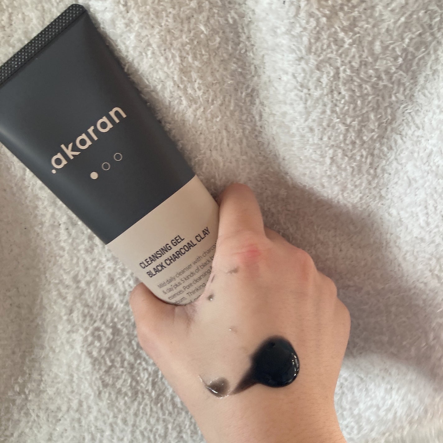 ブラックジェルクレンジング/.akaran/クレンジングジェルを使ったクチコミ(2枚目)