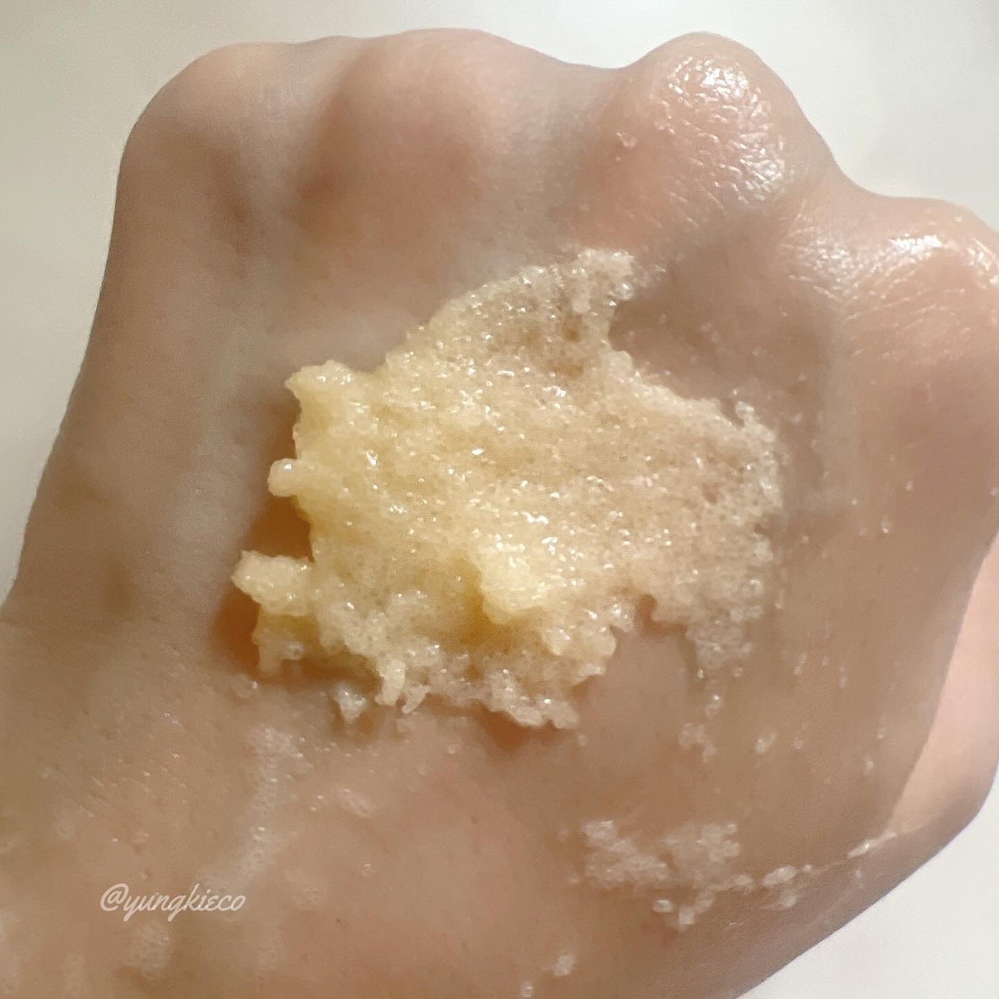 Q+Me スウィートボムタラソスクラブレモンティーの香り/AGARISM/バストケア・ヒップケアを使ったクチコミ（3枚目）