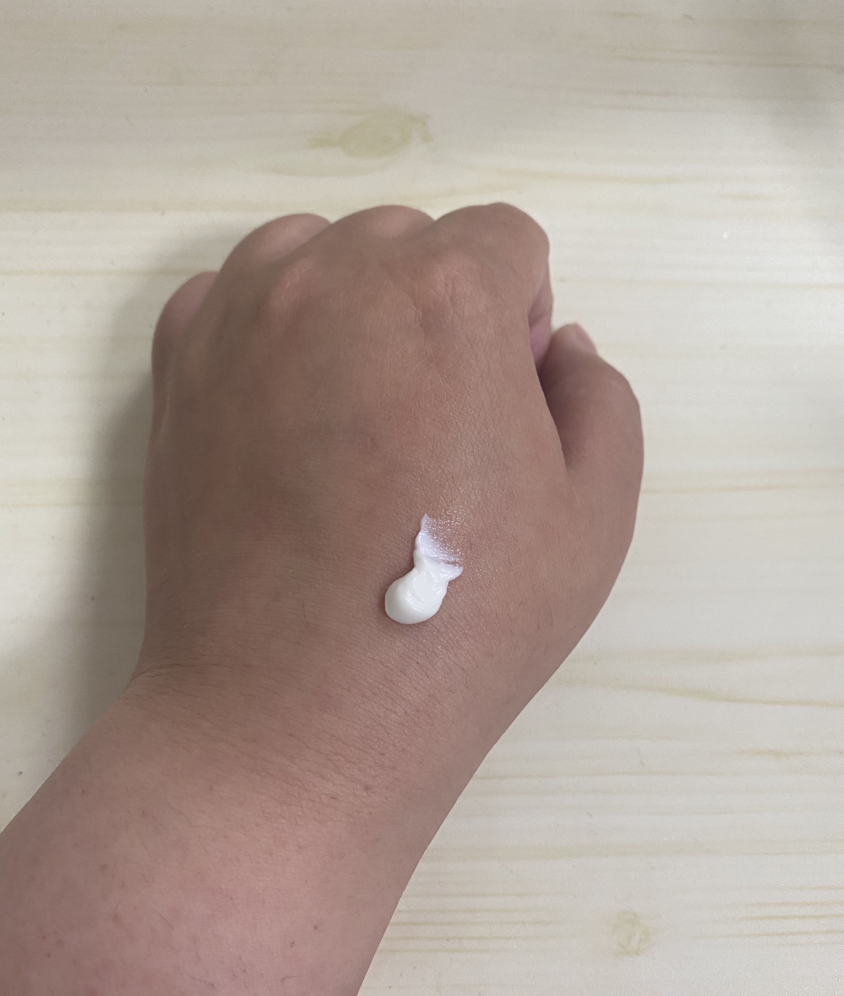 シア ハンドクリーム/L'OCCITANE/ハンドクリームを使ったクチコミ（2枚目）