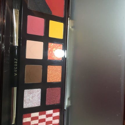 アリスドリームランドシリーズ 12色アイシャドウパレット(ZEESEA×大英博物館)/ZEESEA/アイシャドウパレットを使ったクチコミ(2枚目)