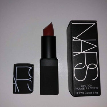 🏴NARS リップスティック 1006

友達に誕生日プレゼントで貰いました💄

1度塗りだと赤過ぎず濃すぎず使いやすいと思います！

リップケアを塗ってから使ってますが、乾燥は気にならないです◎